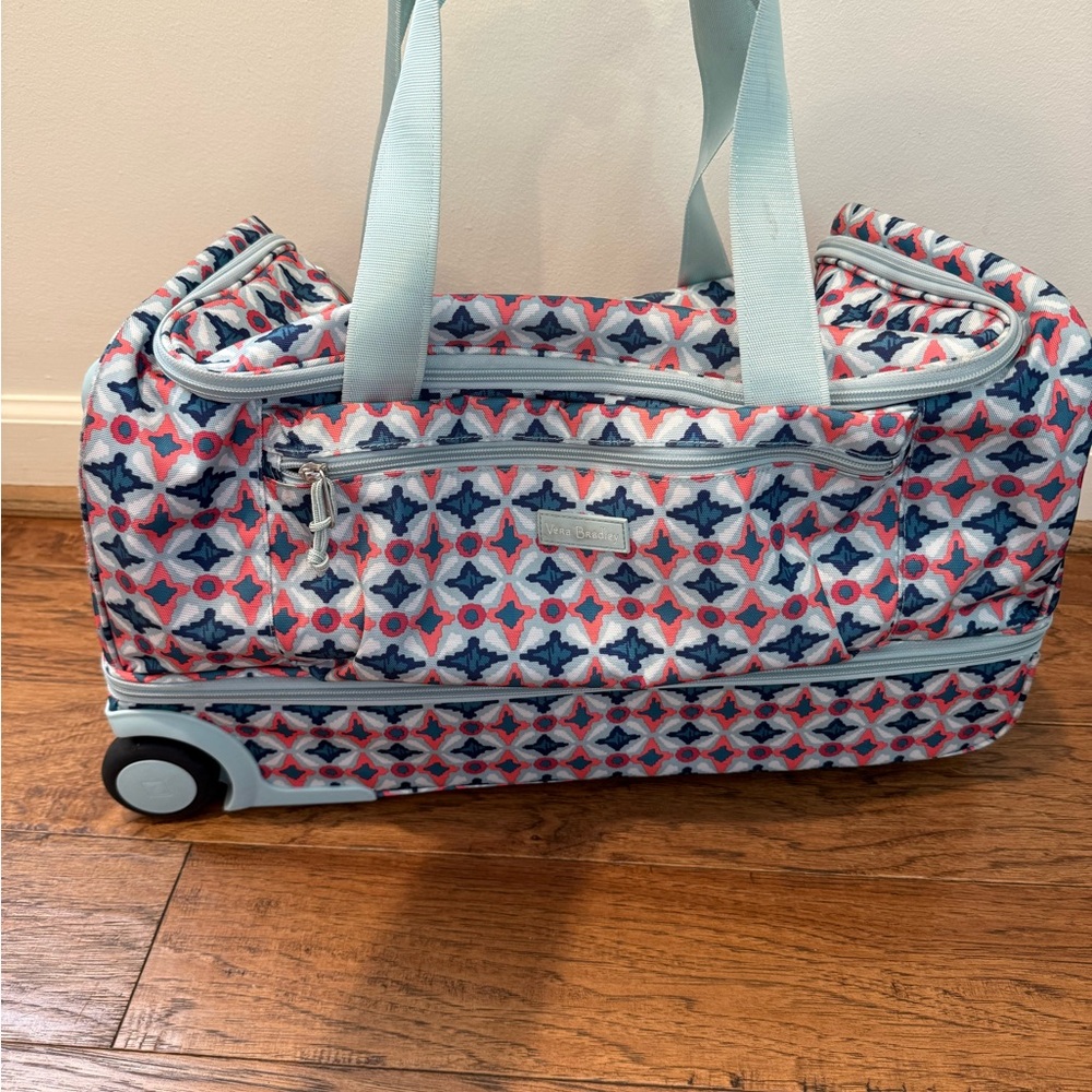 Vera Bradley LightenUp Rolling Duffel